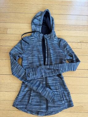 lululemon athletica Striped Blue Hooded Zip Jacket